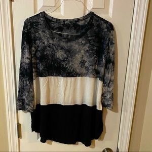 🔥🚨Black, Gray & White 3/4 sleeve tunic!!! Tie Dye 26W women Great condition🎁